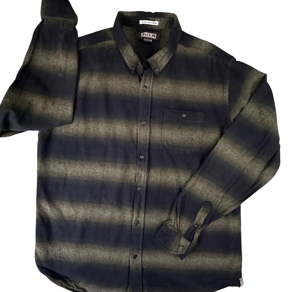 Ezekiel Mens Ombre Stripe Flannel Shirt XL Dark Green Black Button Down EL223040